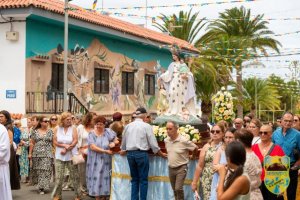 Gáldar: Barrial se vuelca con fe y tradición en la procesión de Nuestra Señora de Los Desamparados