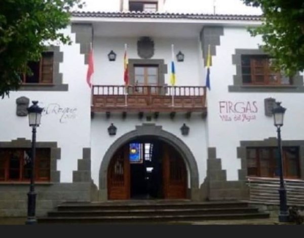 Firgas cuenta desde este mi&eacute;rcoles con una nueva agente de Polic&iacute;a Local