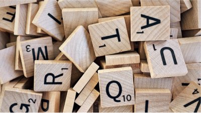 &lsquo;La Regenta Escrita&rsquo; vuelve con cat&aacute;logos de arte contempor&aacute;neo a precio reducido