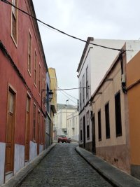 Felipe P&eacute;rez (UxGC-Gu&iacute;a) llevar&aacute; al pr&oacute;ximo pleno una propuesta para acabar con el &ldquo;caos&rdquo; del cableado en Santa Mar&iacute;a de Gu&iacute;a