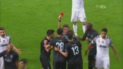El colegiado alemán Felix Brych dirigirá el España-Suecia