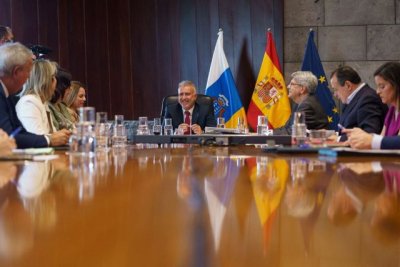 El Gobierno de Canarias destina 57,5 millones de euros a potenciar al transporte público terrestre en las Islas