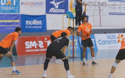 Voleibol Masculino: El Arona Playa de Los Cristianos cae ante el líder en el partido de la jornada en Superliga 2