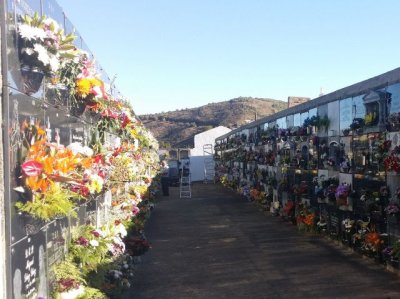 El Ayuntamiento de Guía amplía el horario de los cementerios por la celebración este domingo del Día de la Madre