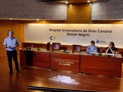 El Hospital Dr. Negr&iacute;n analiza en una jornada la evoluci&oacute;n de la pandemia generada por la covid-19