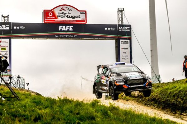 Automovilismo: Rogelio Peñate alcanza la meta de un difícil Rally de Portugal en la octava plaza de WRC3 y WRC Júnior