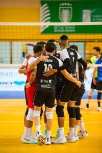 Voleibol: El Arona Spring In Motion se vuelve a quedar con la miel en los labios y jugar&aacute; un a&ntilde;o m&aacute;s en Superliga 2