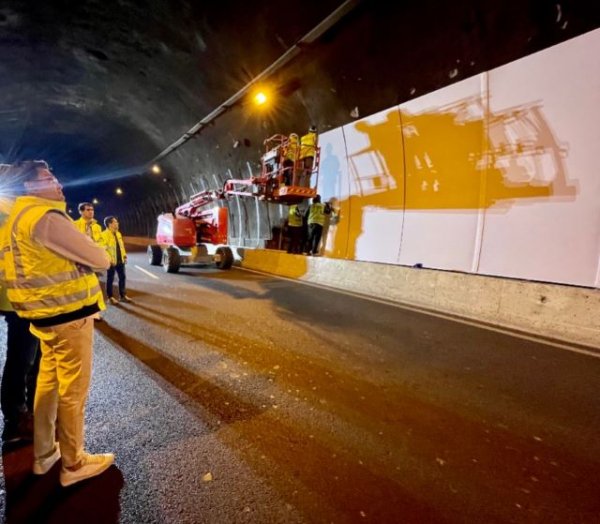 El Cabildo comienza a revestir el interior del túnel de Julio Luengo con nuevos paneles de aluminio