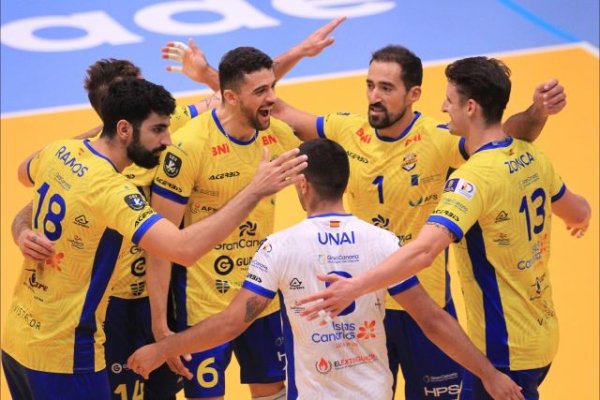 Voleibol: El CV Guaguas hace historia y pasa a la siguiente ronda de la Champions (3-1)