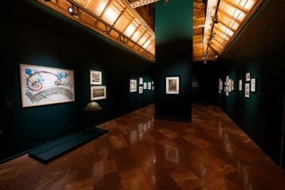 La Casa de Colón revela el proceso de montaje de la Muestra ‘El original multiplicado’