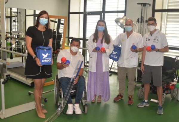 Fundación DISA dona dos equipamientos de boccia a la Unidad de Lesionados Medulares del Hospital Insular