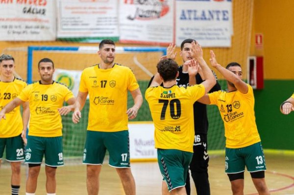 Balonmano: El Gáldar Gran Canaria buscará sus primeros puntos a domicilio ante Lalín