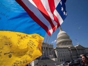 Artículo de opinión: &#039;La ayuda de Estados Unidos a Ucrania, largamente demorada, podría evitar su colapso, pero no hará retroceder a Rusia&#039;
