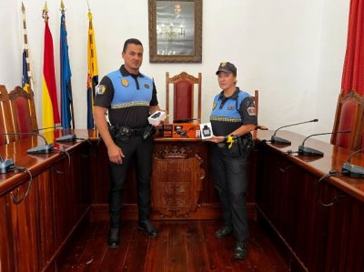 La Policía Local de Agaete estrena cámaras corporales y nuevo material para mejorar el servicio