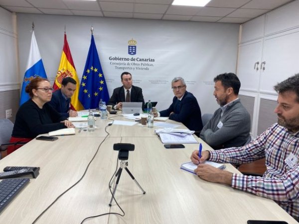 Se crea la comisión mixta para el análisis de los costes en el transporte aéreo y marítimo de mercancías