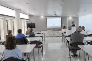 El Hospital Dr. Negrín retoma la actividad del Aula de Pacientes en septiembre con más de 30 charlas