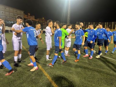 F&uacute;tbol 1&ordf; Regional: El Bat&aacute;n se impone al San Isidro (2-1) en un partido intenso y con emoci&oacute;n hasta el final