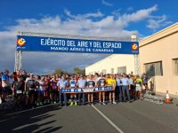 Evaristo Almeida y Manuela Abrio ganadores de la XIX Media Marat&oacute;n del Macan