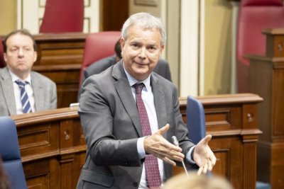 Franquis: &ldquo;Con el trazado de la Carretera de la Costa hemos seguido el mandato del Parlamento&raquo;