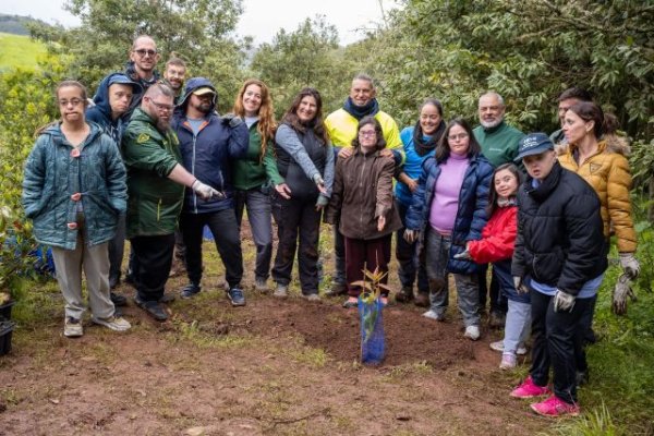 Transici&oacute;n Ecol&oacute;gica conmemora el D&iacute;a del &Aacute;rbol con la siembra de especies aut&oacute;ctonas en la Finca de Osorio