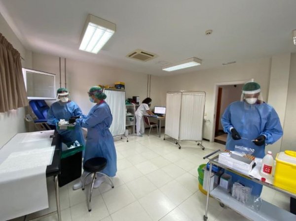 Sanidad registra 1.186 nuevos casos de COVID-19 en personas de más de 60 años en los últimos cuatro días