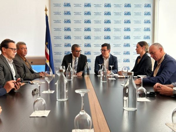 Canarias y Cabo Verde abogan por la mejora de la conectividad entre ambos archipiélagos
