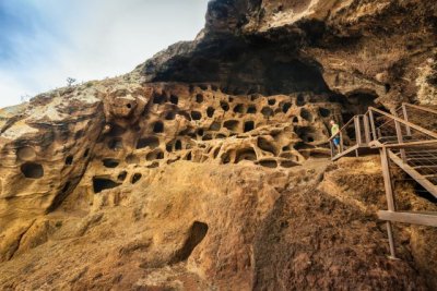 Arqueolog&iacute;a en vivo para descubrir el espectacular yacimiento del Cenobio de Valer&oacute;n de Santa Mar&iacute;a de Gu&iacute;a