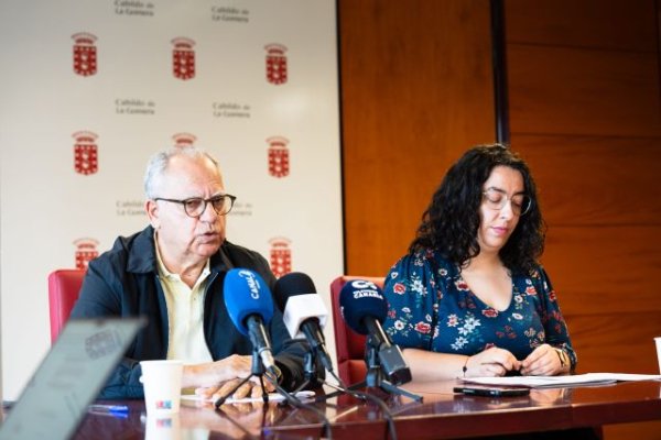 El Cabildo de La Gomera abona las ayudas de cooperación con el sector del taxi