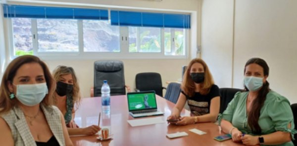 El &Aacute;rea de Salud de La Gomera mantiene un encuentro de trabajo con la Asociaci&oacute;n Espa&ntilde;ola contra el C&aacute;ncer