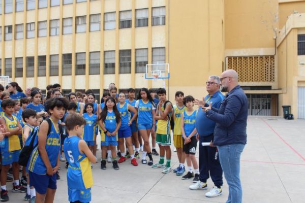 El IID dota al CB Las Palmas con nuevas canastas por su 40 aniversario