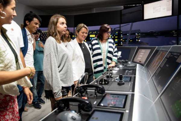 El Gobierno inaugura el curso en los institutos marítimo pesqueros con instalaciones punteras a nivel nacional
