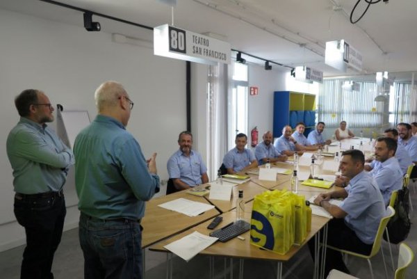 Bienvenida a la promoción de nuevos conductores que se incorporan a Guaguas Municipales
