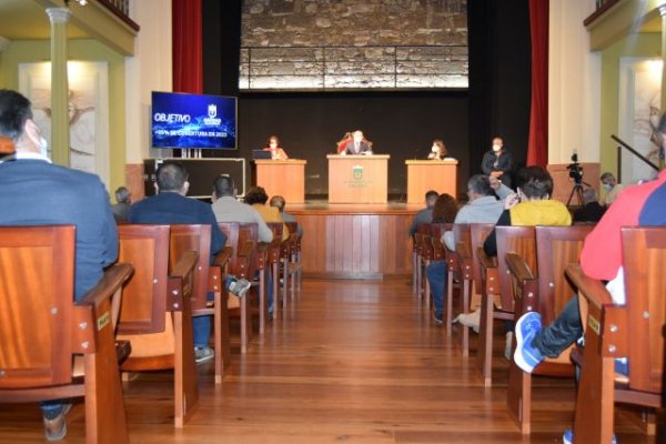 Gáldar condena el conflicto bélico en Ucrania