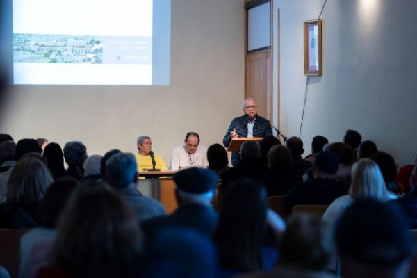 La Gomera: Cabildo y Ayuntamiento de Agulo presentan el proyecto del centro sociosanitario del norte (Vídeo)
