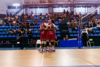Voleibol Superliga 2: El Arona Spring In Motion se lleva el derbi tinerfeño ante Cisneros y continúa imparable