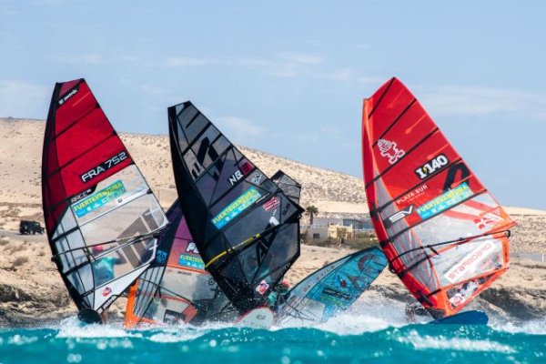 37º Campeonato Fuerteventura Slalom X: Rutkowski aguanta la presión; Offringa roza la perfección