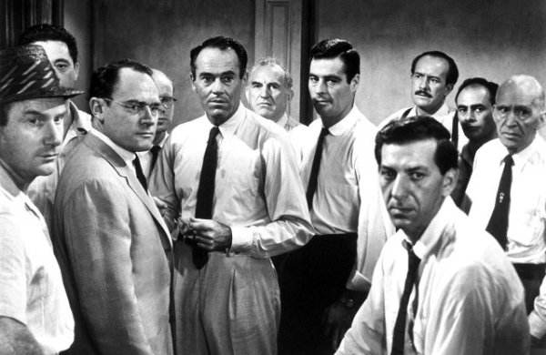 Se proyecta en CCA Gran Canaria &#039;Doce hombres sin piedad&#039; dentro del ciclo &#039;La película que me hubiera gustado hacer&#039;