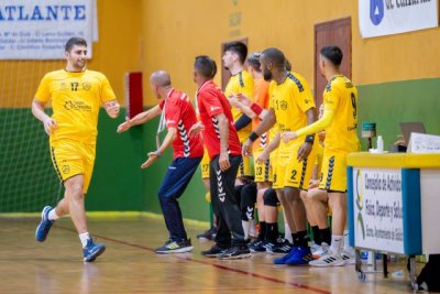 Balonmano: El G&aacute;ldar Gran Canaria se atasca y cae derrotado ante Lal&iacute;n (26-20) (V&iacute;deo del partido)
