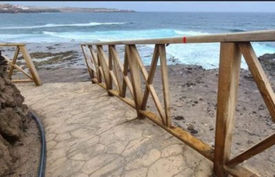 Barandilla de madera de "La Guancha" Agujero-G&aacute;ldar