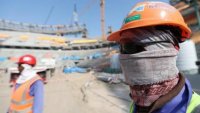 La OIT desmiente que hayan muerto 6.500 migrantes en las obras de Qatar