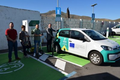 El Aparcamiento de La Quinta cuenta con tres nuevas estaciones de recarga de veh&iacute;culos el&eacute;ctricos