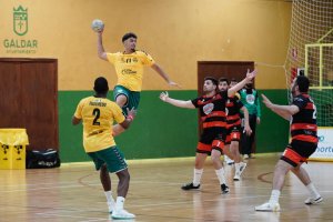 Balonmano: El Gáldar Gran Canaria se desmelena ante el Disiclín Lalín (27-18) (Vídeo del partido)