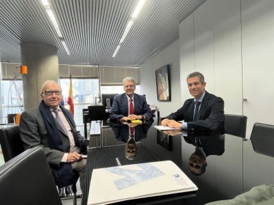 Los graduados e ingenieros t&eacute;cnicos industriales piden el uso correcto de sus titulaciones en convocatorias y OEP