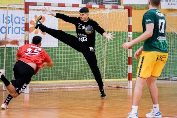 Balonmano: El Km13 Gáldar cae en Cangas (35-22)