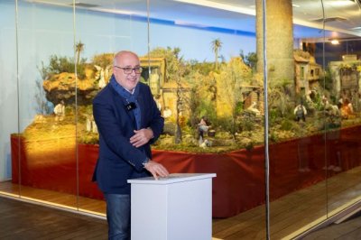 El Cabildo inaugura su tradicional bel&eacute;n y el iluminado navide&ntilde;o de Casa Palacio