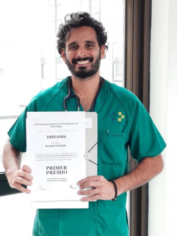 Un residente del Hospital Insular, premiado en el 15º Encuentro Nacional de Residentes de Nefrología