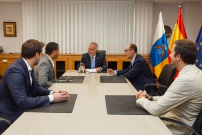 El presidente de Canarias mantiene una reuni&oacute;n con la directiva de Amazon en Europa y Espa&ntilde;a