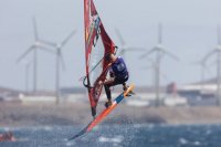 Los espa&ntilde;oles dominan en los clasificatorios del Mundial de Windsurf