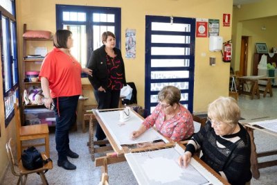 La Fedac financia el programa de cursos de la Asociaci&oacute;n de Coros y Danzas de Ingenio para la divulgaci&oacute;n de la m&uacute;sica, el baile y el calado