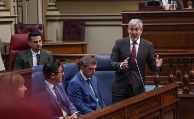 Fernando Clavijo avisa del riesgo para Canarias si la UE decide ampliar el n&uacute;mero de regiones ultraperif&eacute;ricas